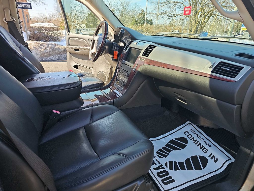 2009 Cadillac Escalade Image 19