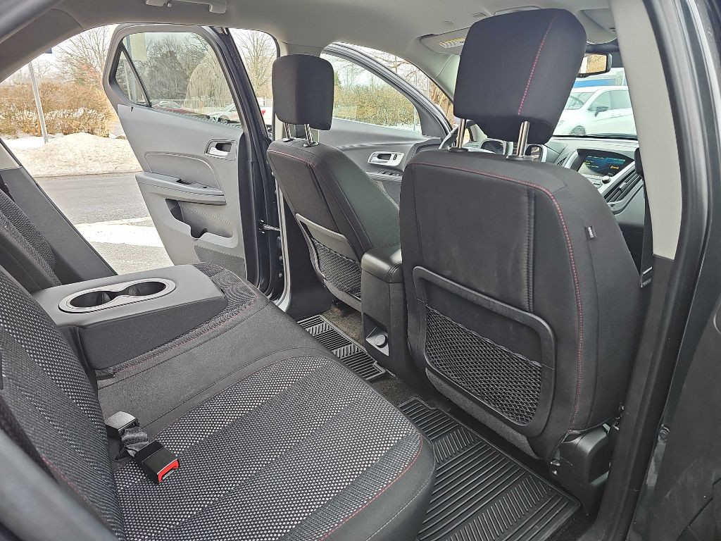 2017 Chevrolet Equinox Image 12