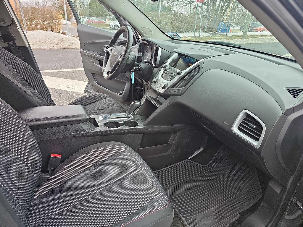 2017 Chevrolet Equinox Image 14