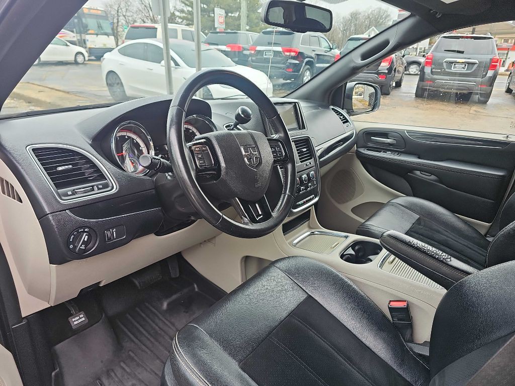 2018 Dodge Grand Caravan Image 9