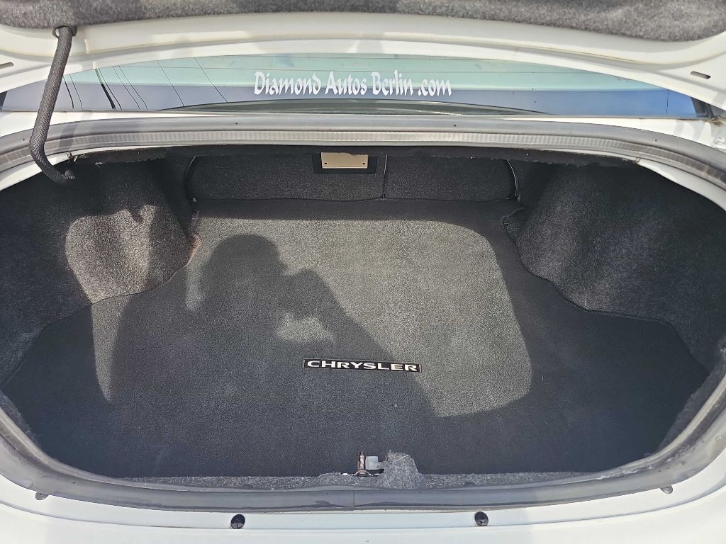 2012 Chrysler 200 Image 15