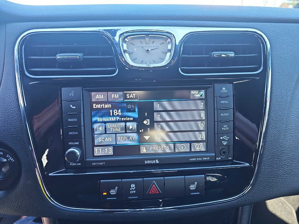 2014 Chrysler 200 Image 15