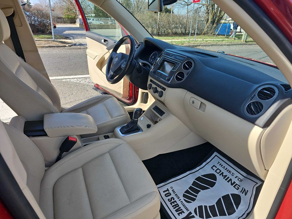 2016 Volkswagen Tiguan Image 14