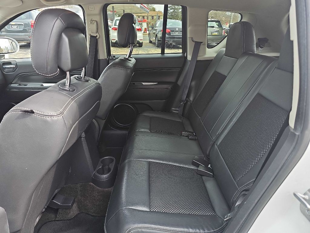 2014 Jeep Compass Image 12