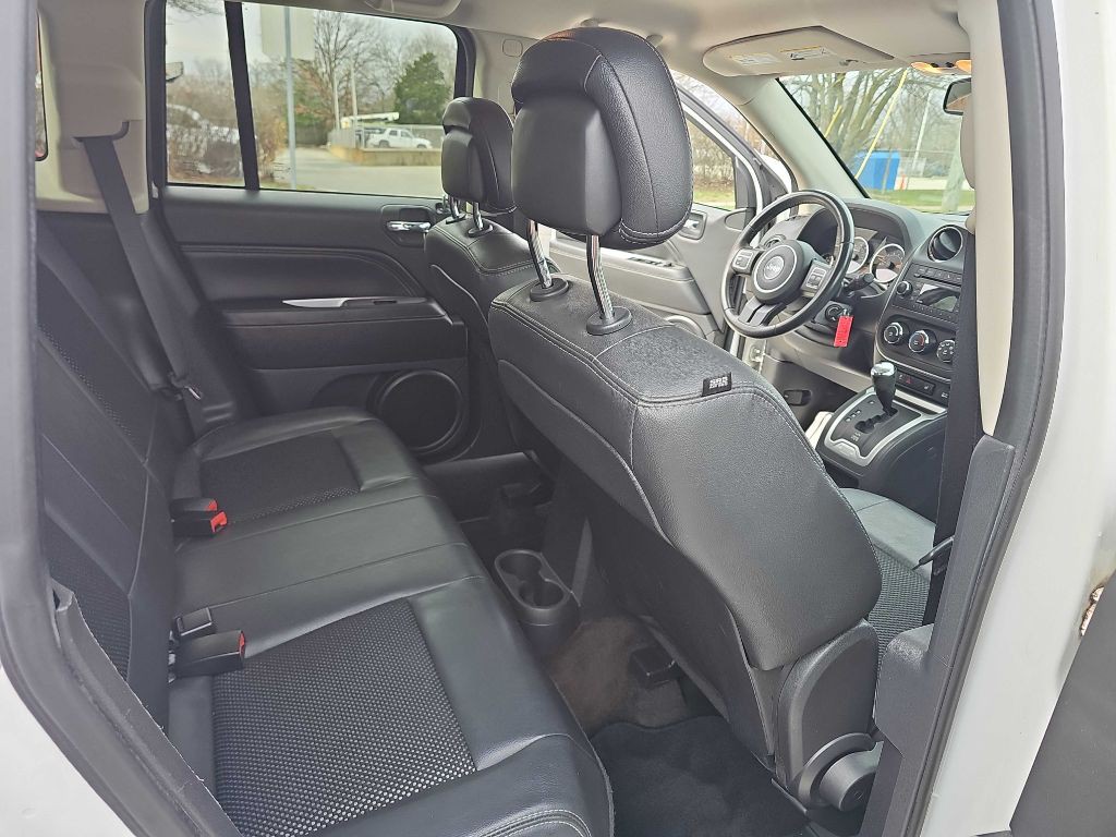 2014 Jeep Compass Image 13