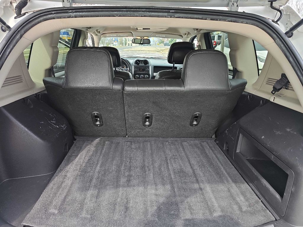 2014 Jeep Compass Image 15