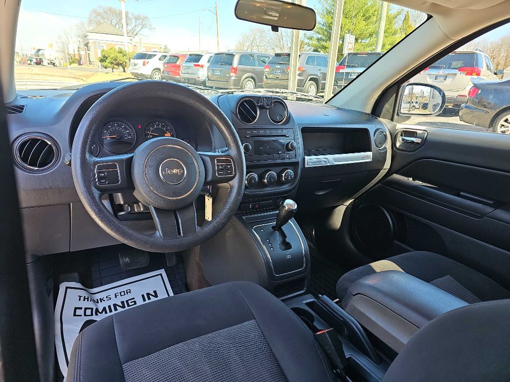 2015 Jeep Compass Image 11