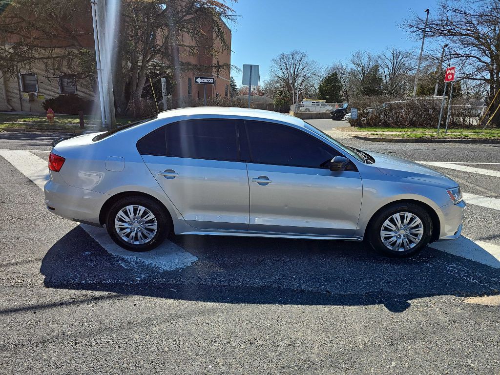 2015 Volkswagen Jetta Image 4