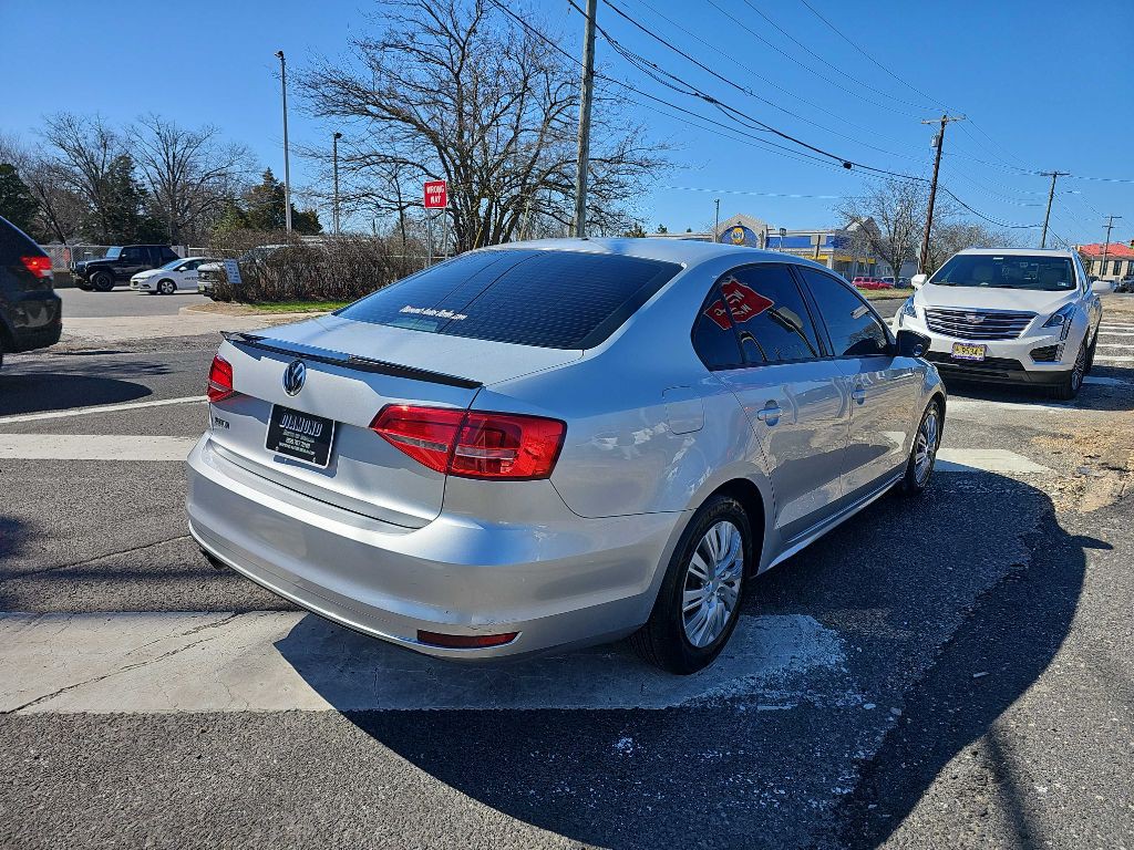 2015 Volkswagen Jetta Image 5