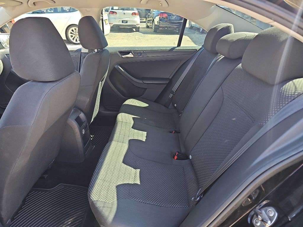 2014 Volkswagen Jetta Image 12