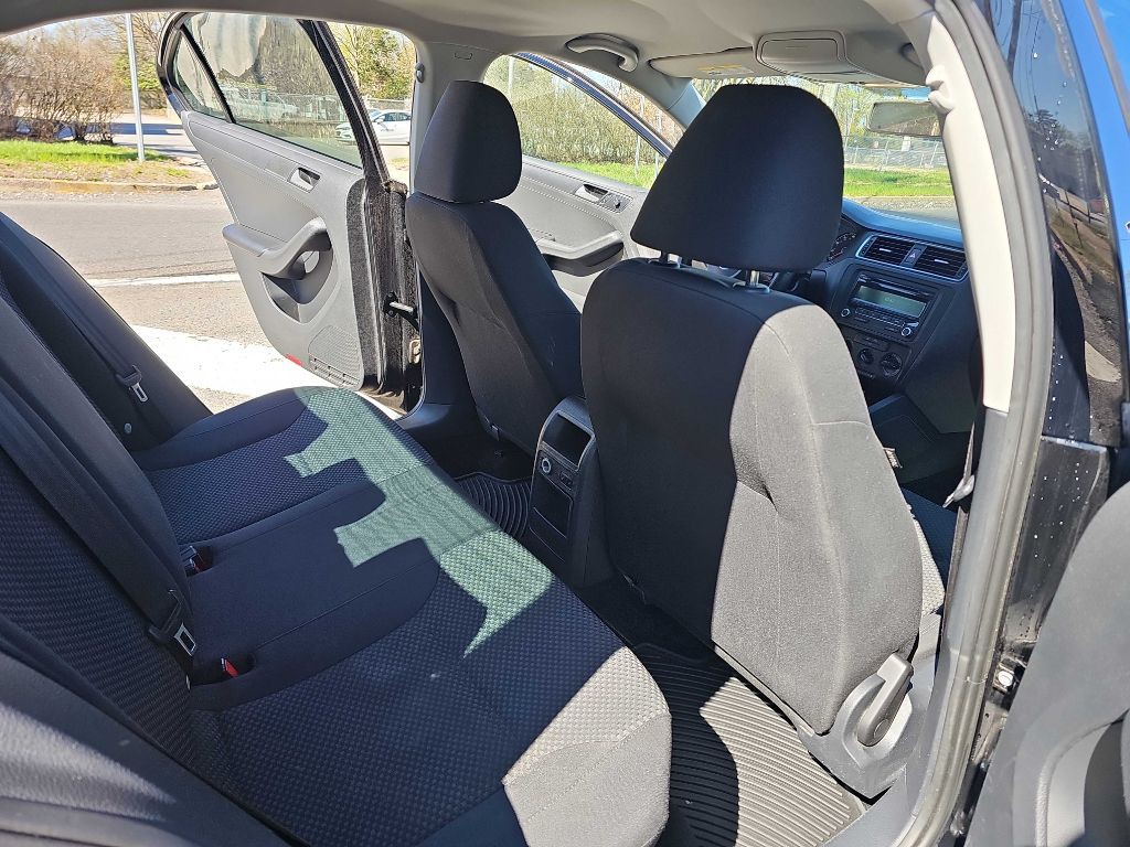 2014 Volkswagen Jetta Image 13