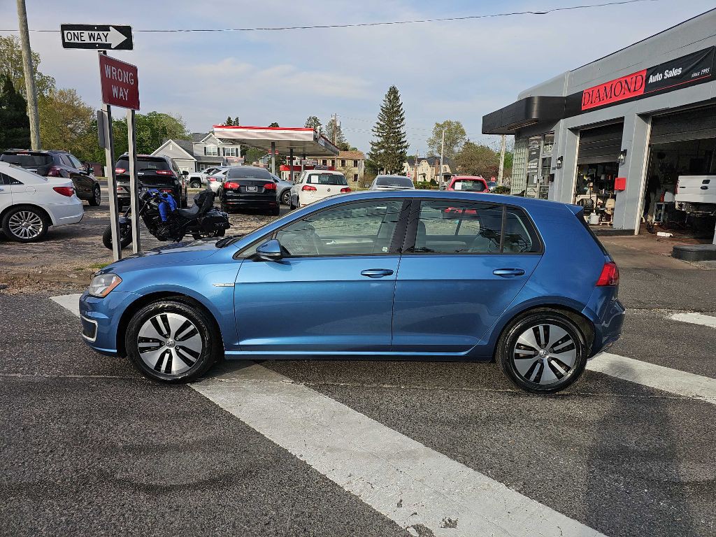 2016 Volkswagen Golf Image 8
