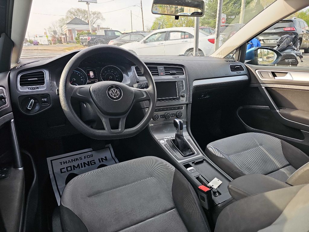 2016 Volkswagen Golf Image 11