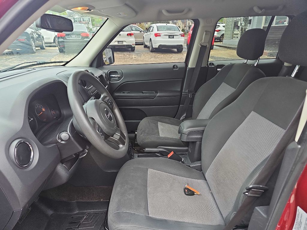 2016 Jeep Patriot Image 11