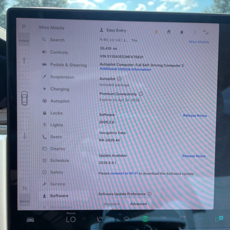 2022 Tesla Model S Image 15
