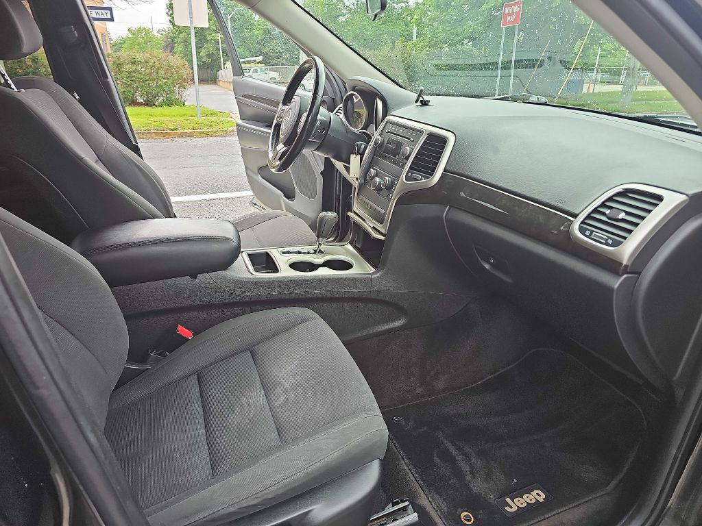 2013 Jeep Grand Cherokee Image 14