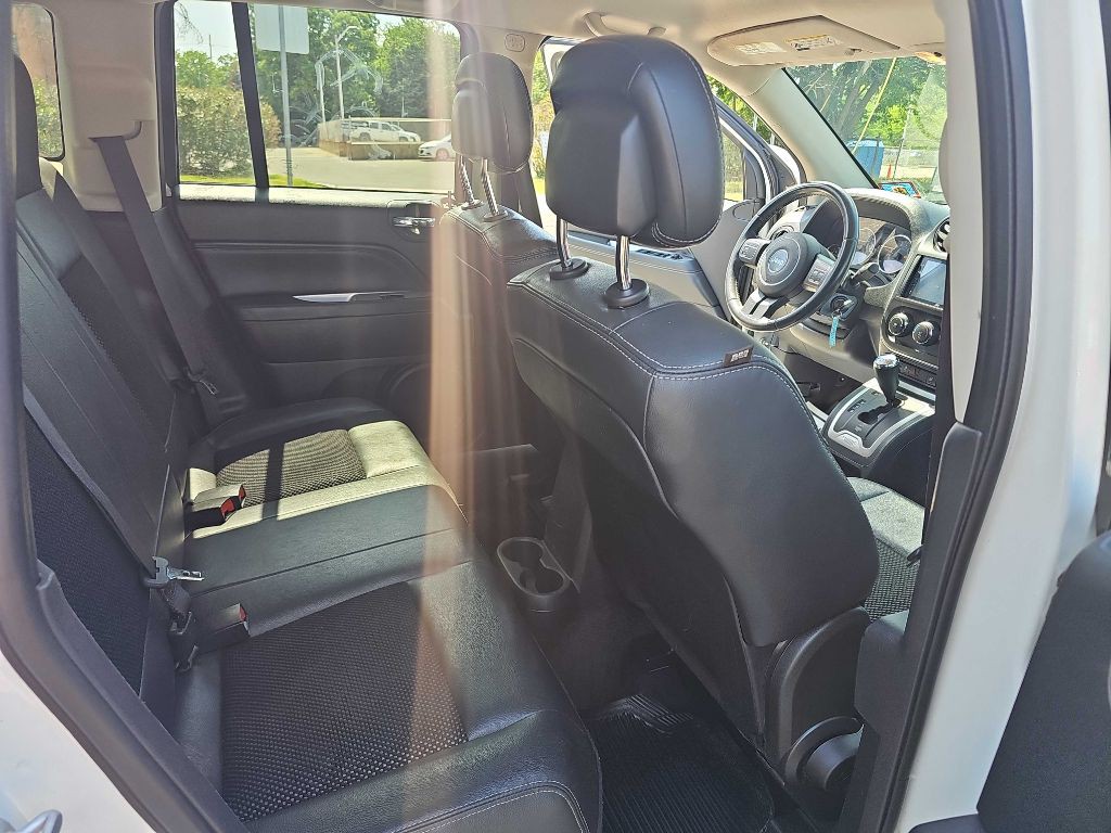 2014 Jeep Compass Image 13