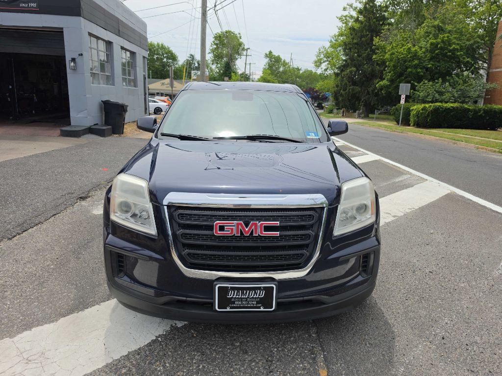 2016 GMC Terrain Image 2