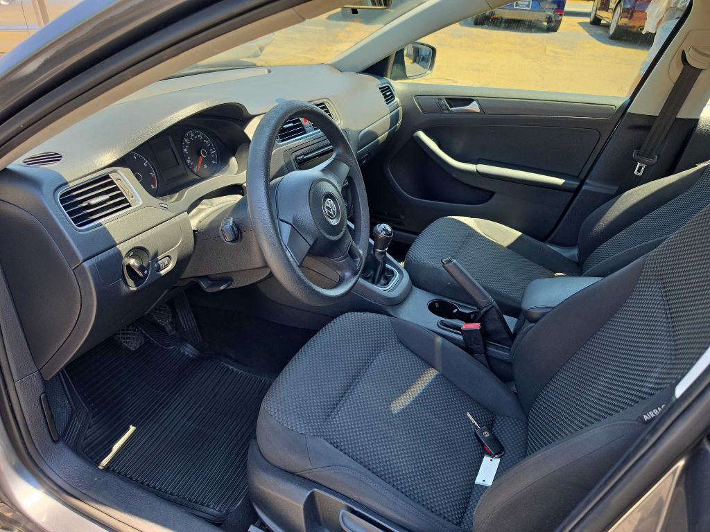 2014 Volkswagen Jetta Image 10