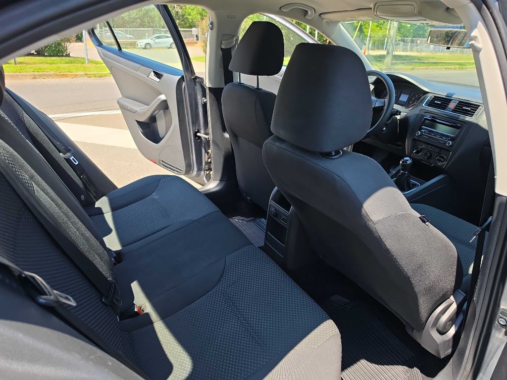 2014 Volkswagen Jetta Image 13