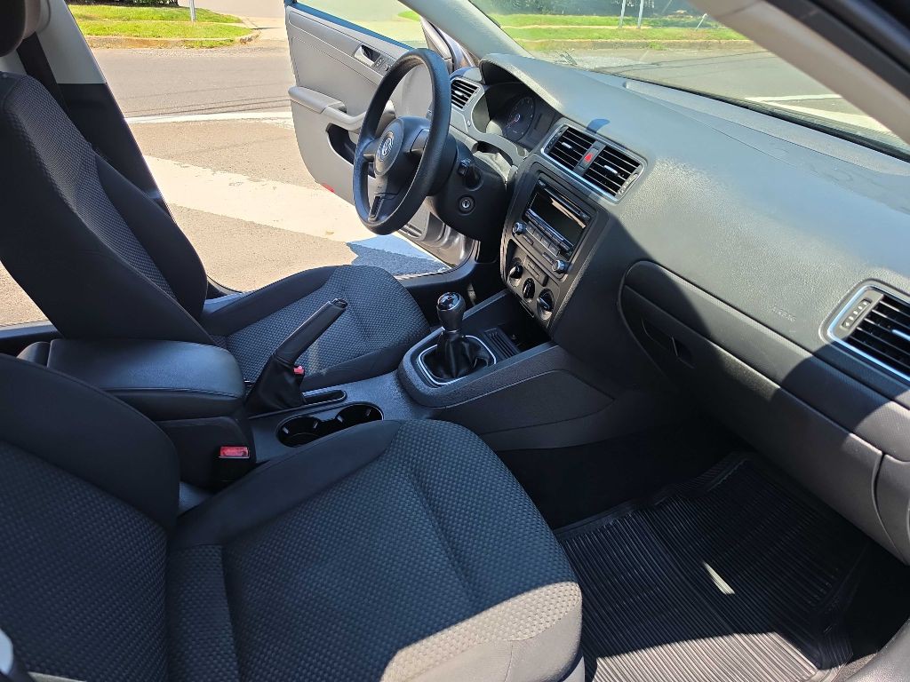 2014 Volkswagen Jetta Image 14