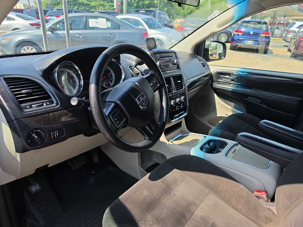 2016 Dodge Grand Caravan Image 9