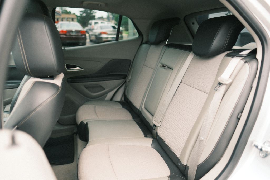 2015 Buick Enclave Image 12