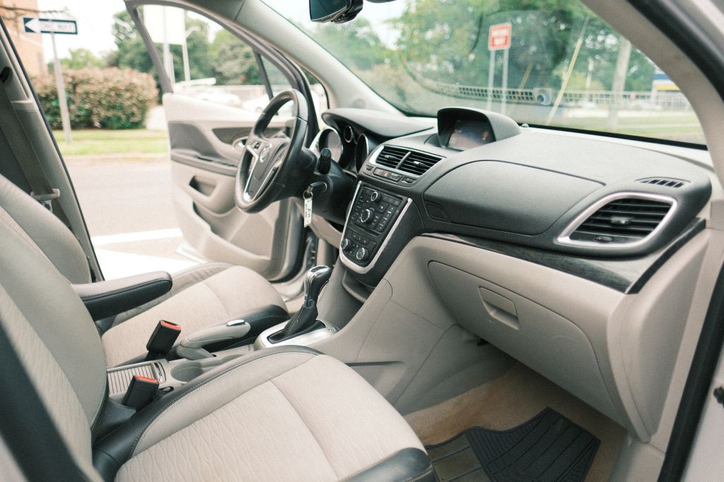 2015 Buick Enclave Image 14