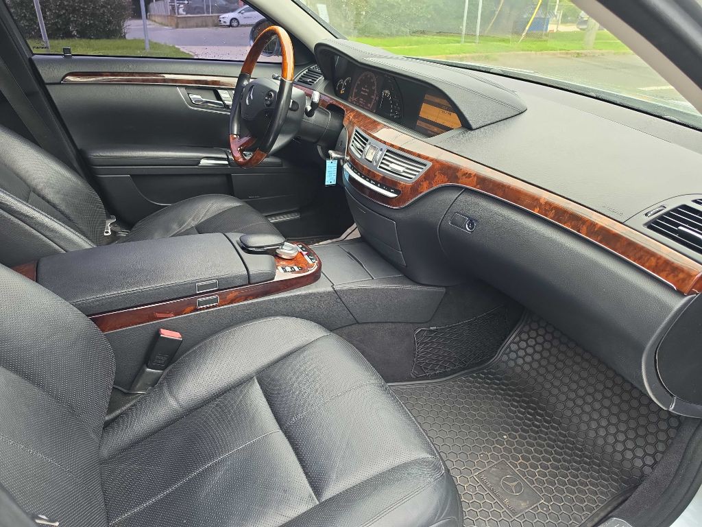 2007 Mercedes-Benz S-Class Image 14