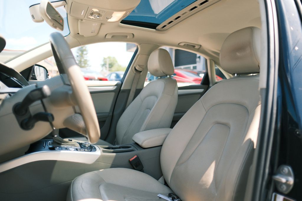2012 Audi A4 Image 10