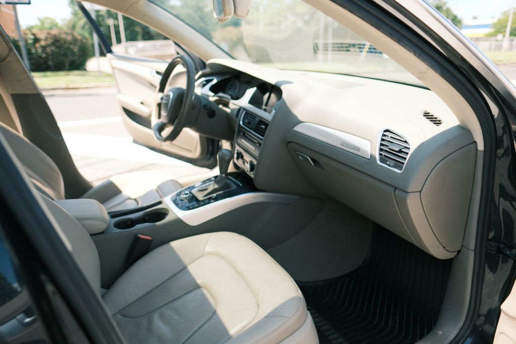 2012 Audi A4 Image 12