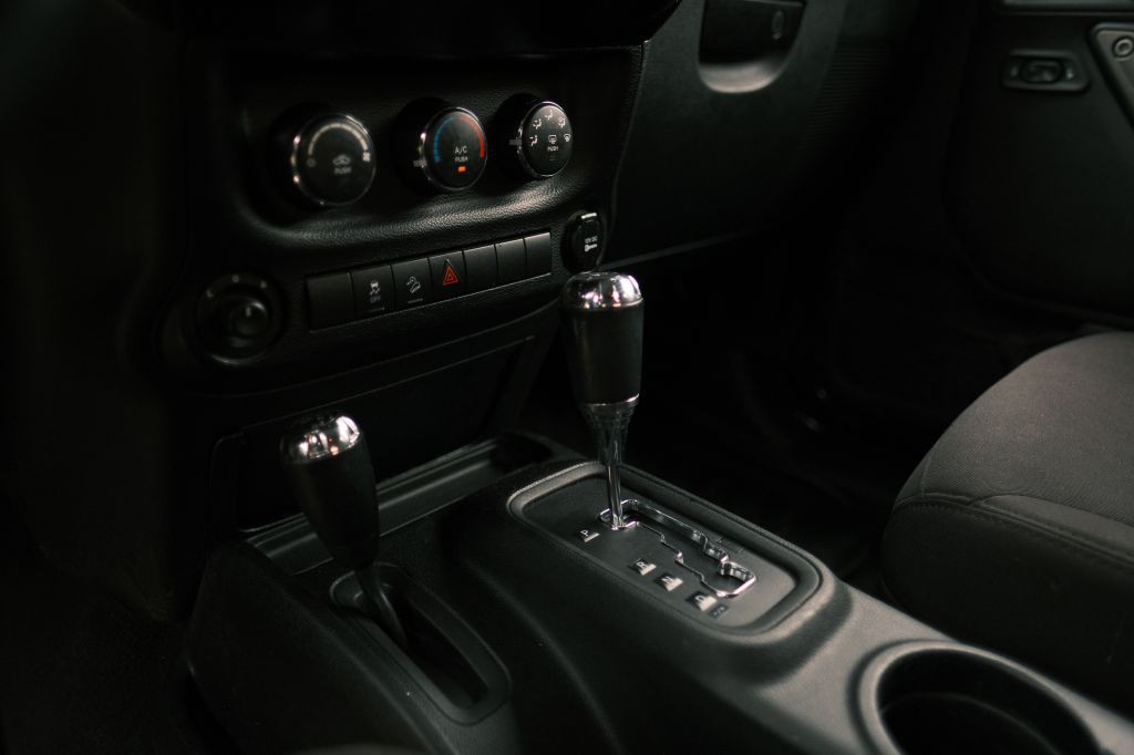2014 Jeep Wrangler Unlimited Image 18