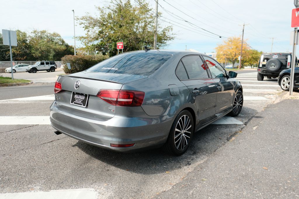 2016 Volkswagen Jetta Image 5