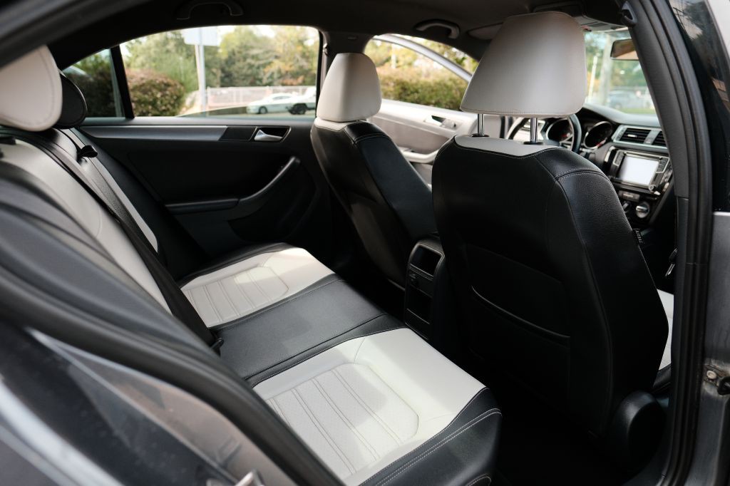 2016 Volkswagen Jetta Image 15