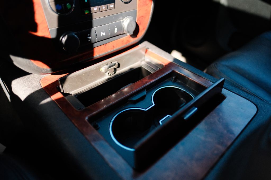 2012 Chevrolet Suburban Image 18