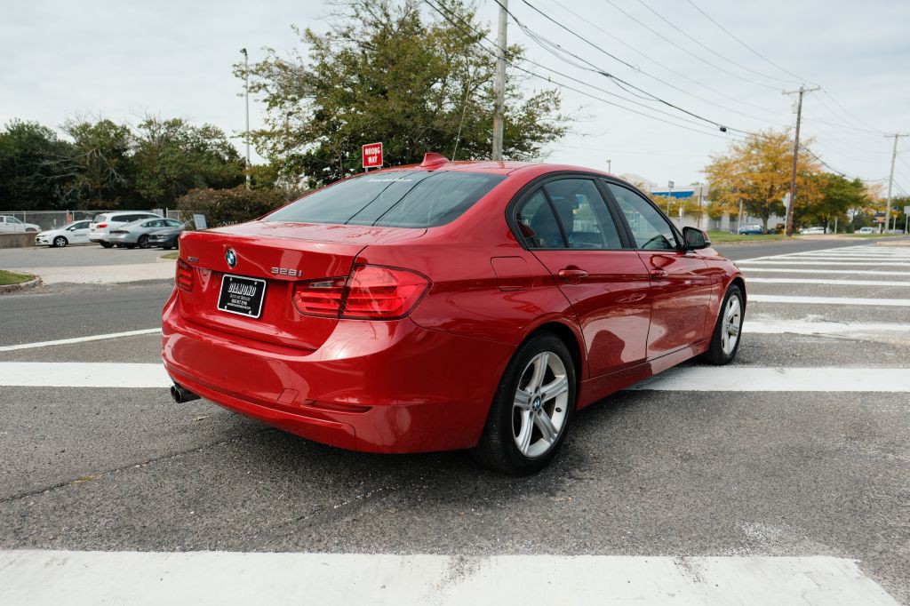 2014 BMW 3 Series Image 5