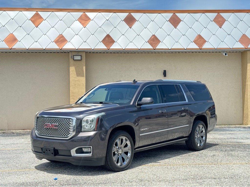 2016 GMC Yukon Image 1