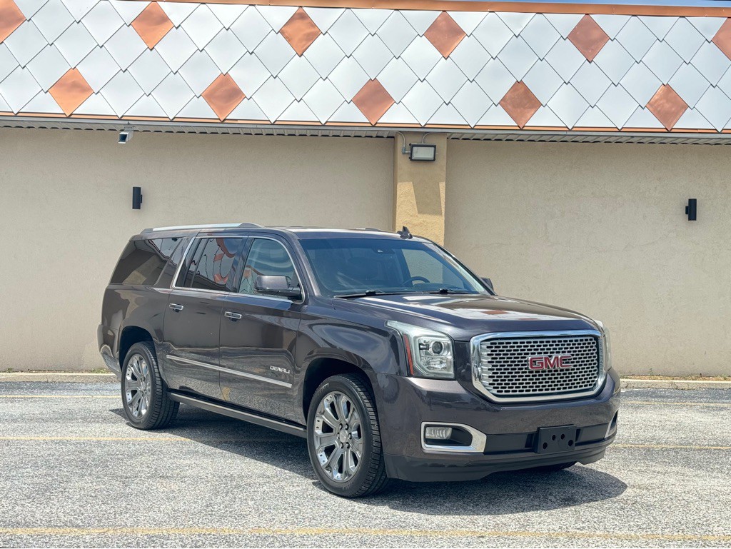 2016 GMC Yukon Image 3