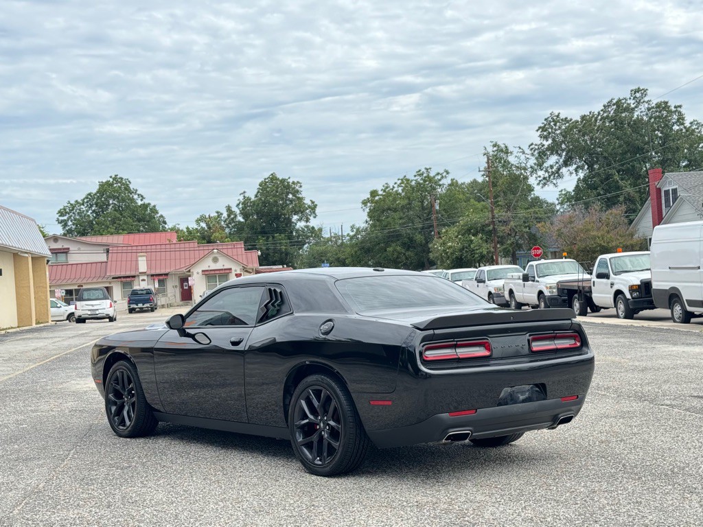 2021 Dodge Challenger Image 2