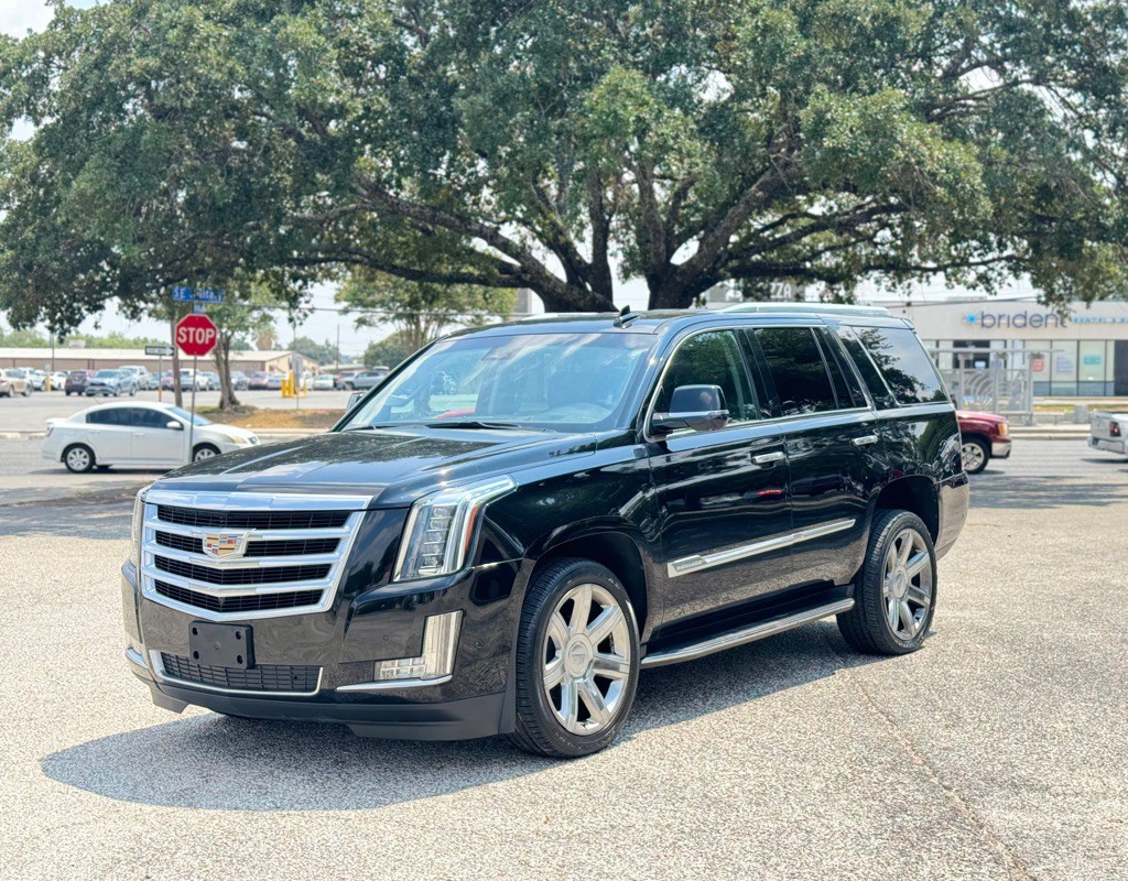 2018 Cadillac Escalade Image 2