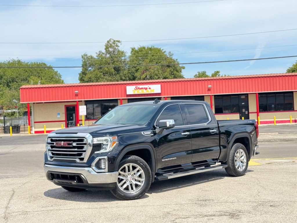2021 GMC Sierra Image 2