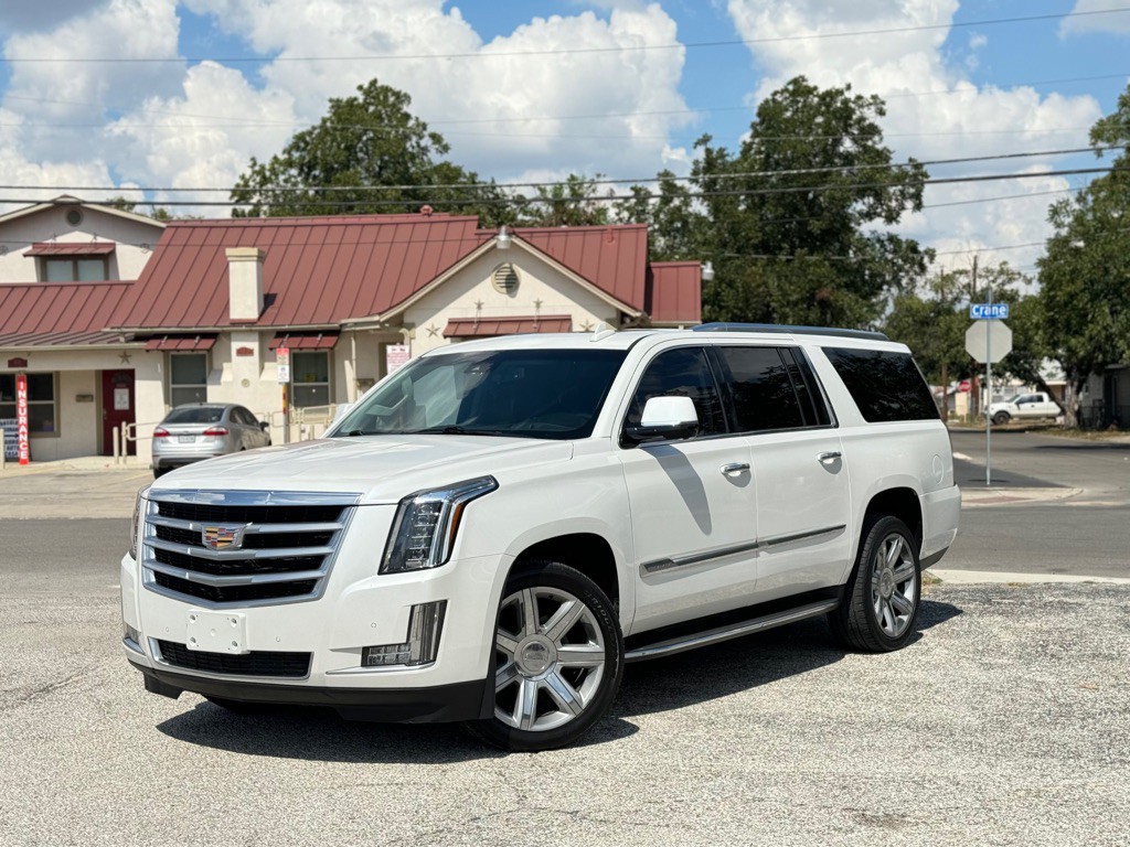 2016 Cadillac Escalade Image 3