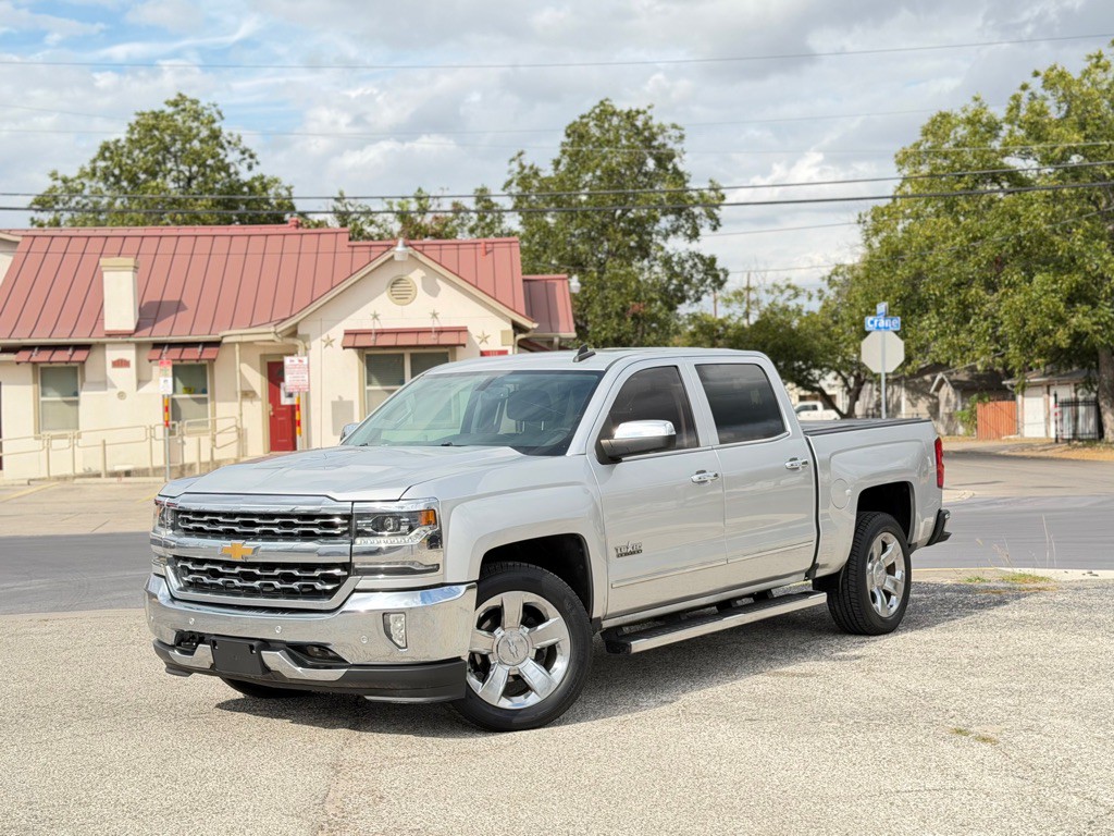 2018 Chevrolet Silverado 1500 Image 2