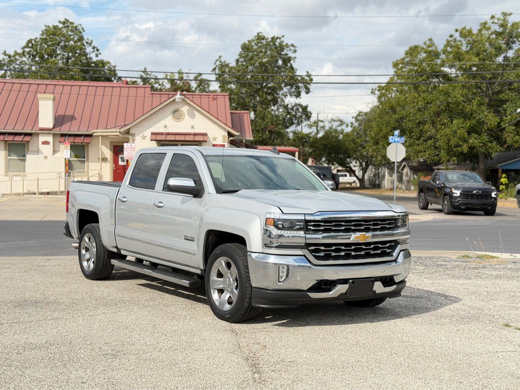 2018 Chevrolet Silverado 1500 Image 3