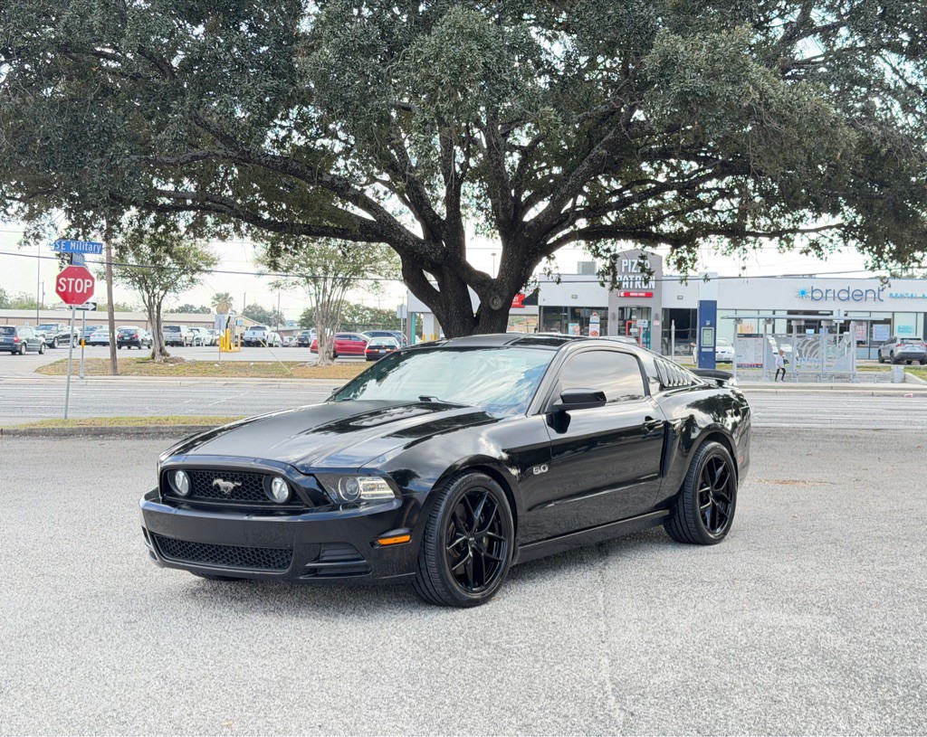 2013 Ford Mustang Image 3