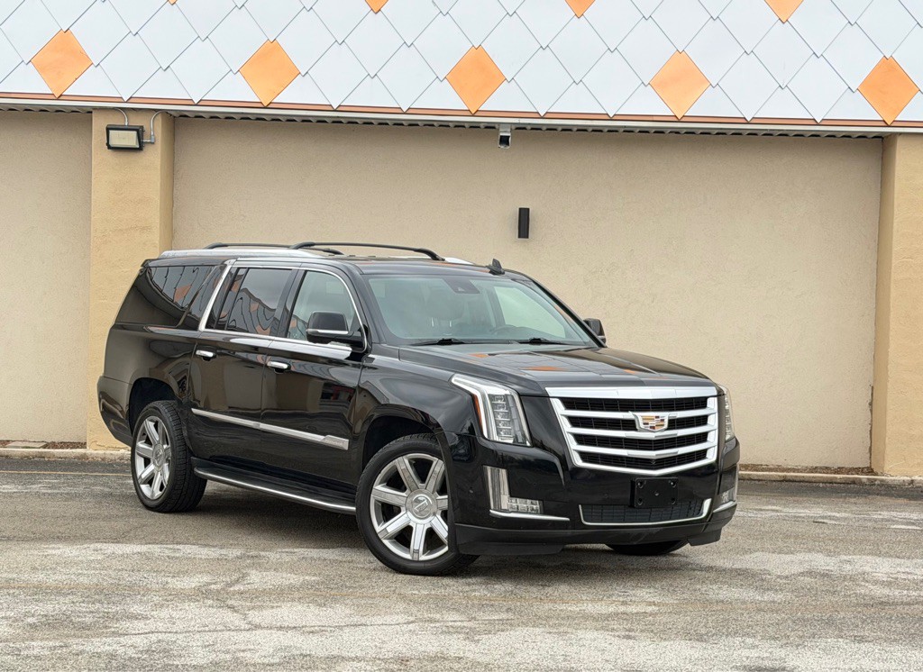 2020 Cadillac Escalade Image 2