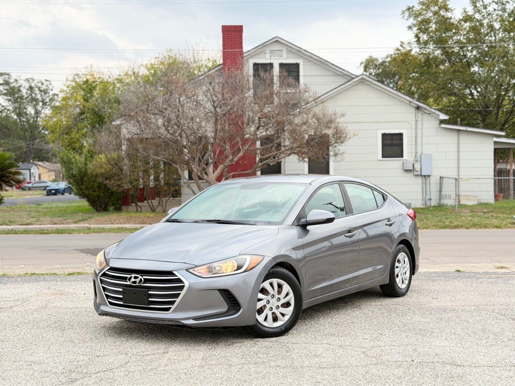 2018 Hyundai Elantra Image 3
