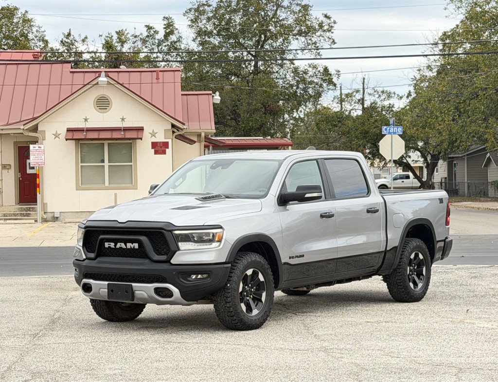 2021 RAM 1500 Image 3