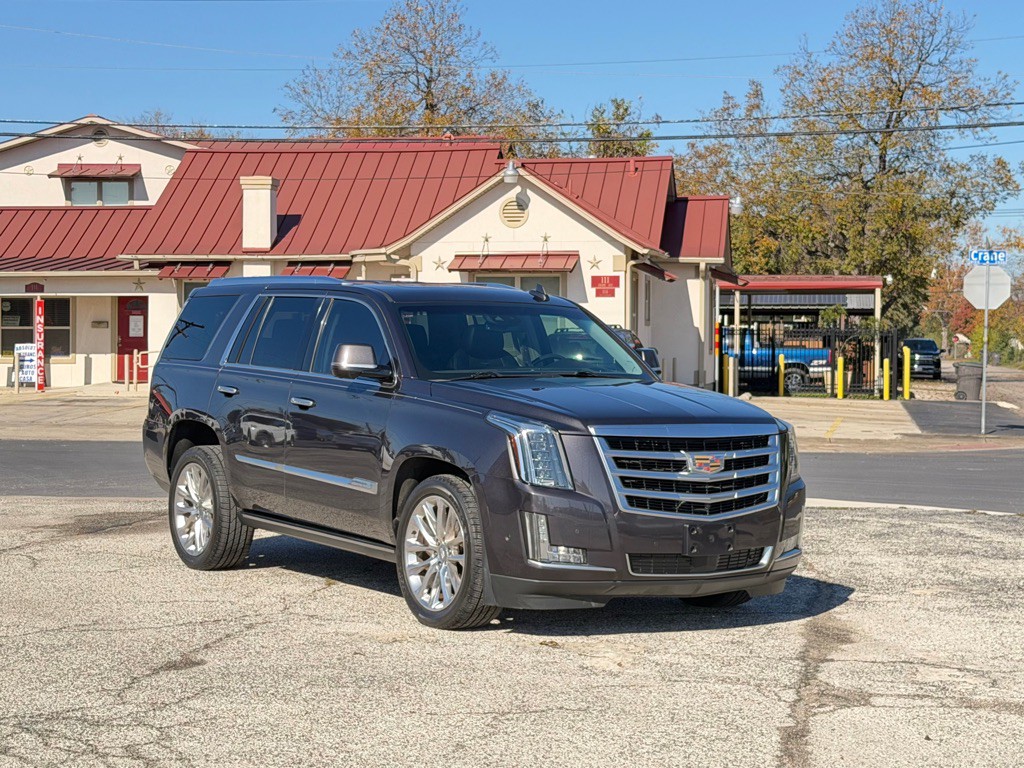 2018 Cadillac Escalade Image 1
