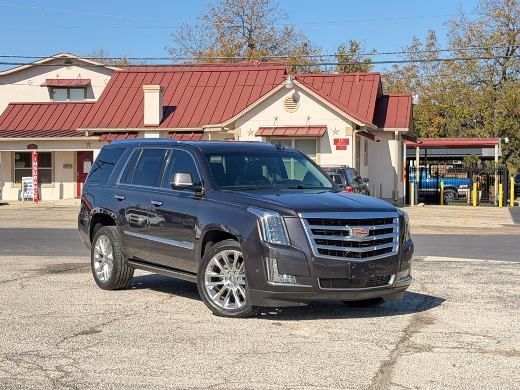 2018 Cadillac Escalade Image 2